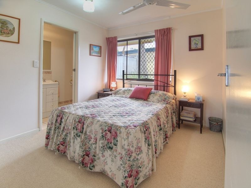 8 Tanis St, Eight Mile Plains QLD 4113