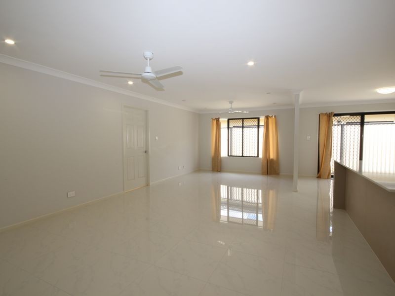 3 Olsen Close, Kuraby QLD 4112