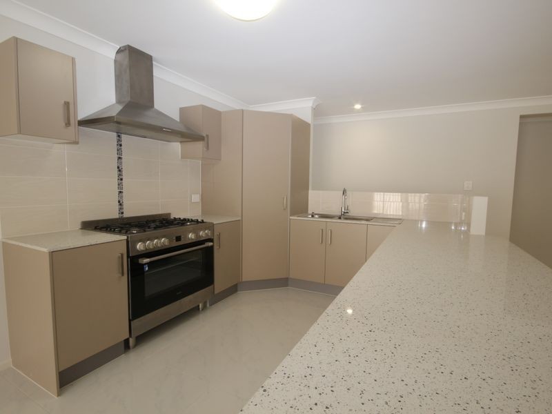 3 Olsen Close, Kuraby QLD 4112