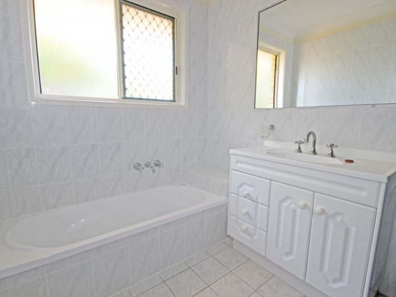 11 Boronia Close, Calamvale QLD 4116