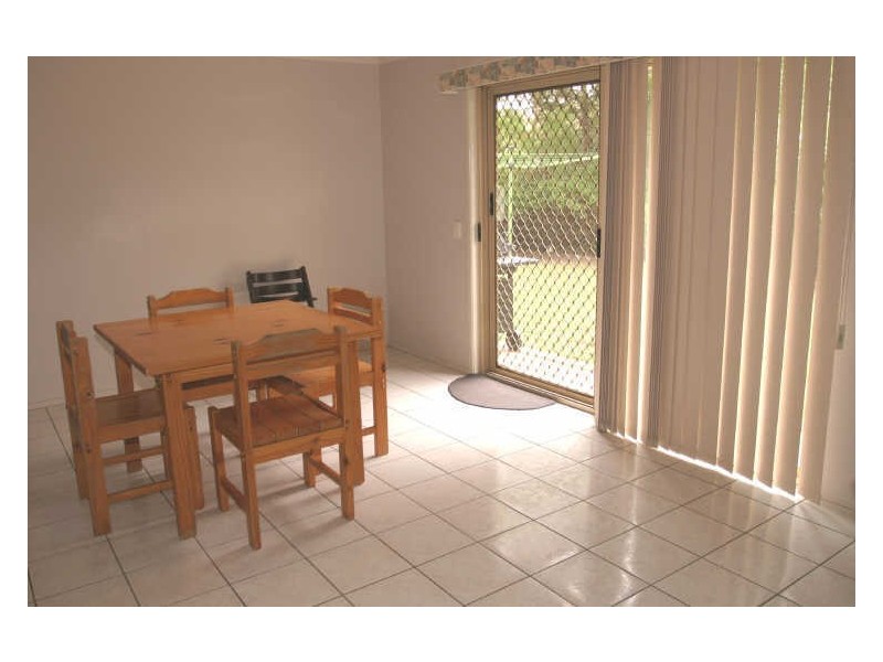 8 Housman Place, Calamvale QLD 4116