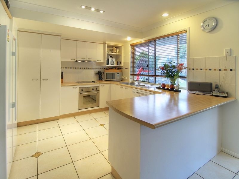 40 Lichfield Pl, Parkinson QLD 4115