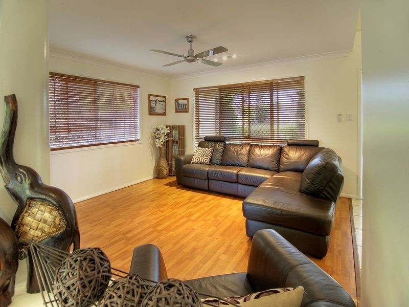 40 Lichfield Pl, Parkinson QLD 4115