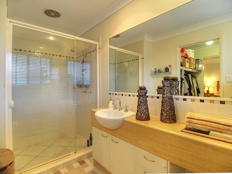 40 Lichfield Pl, Parkinson QLD 4115