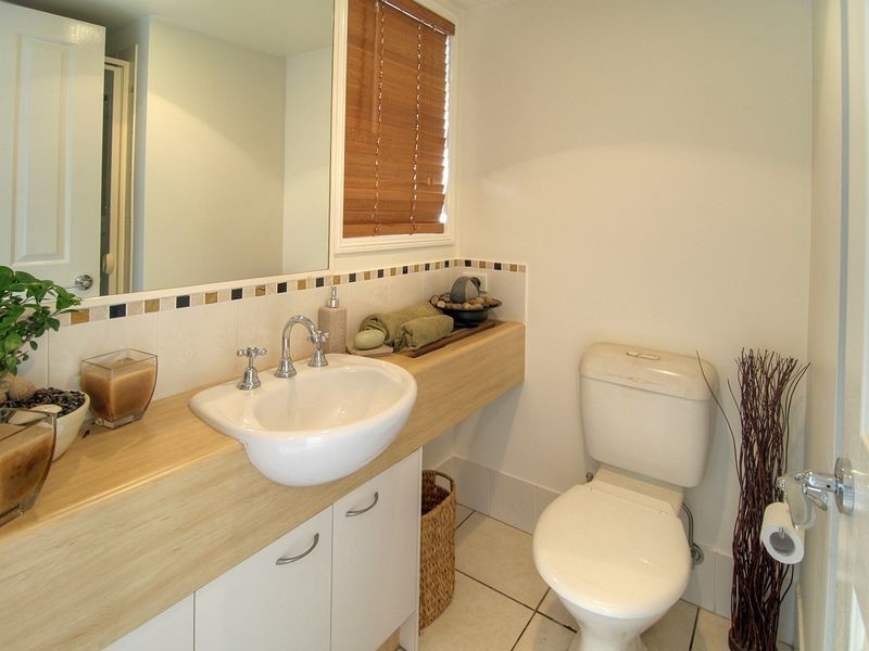 40 Lichfield Pl, Parkinson QLD 4115