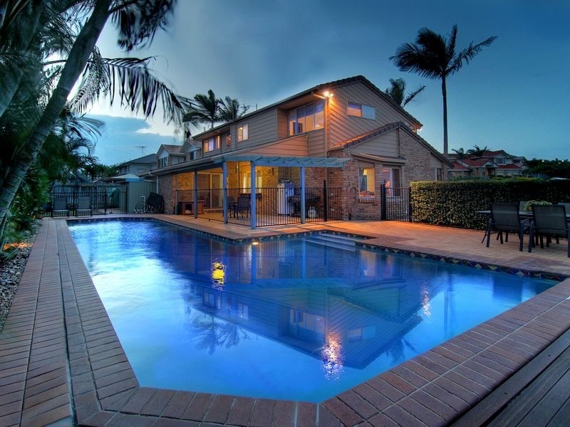 18 Maywood Cr, Calamvale QLD 4116
