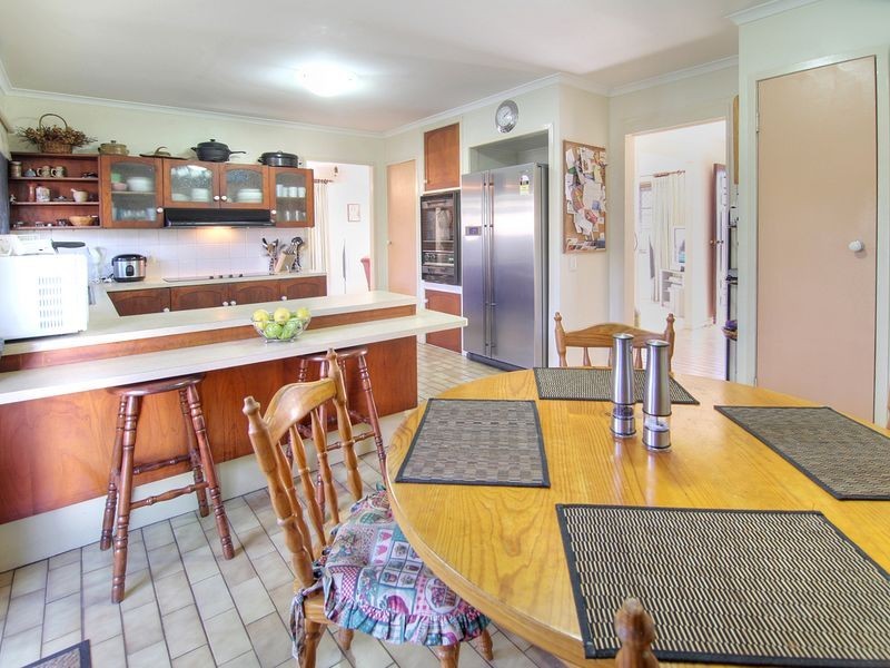 2 Kirstin Street, Eight Mile Plains QLD 4113