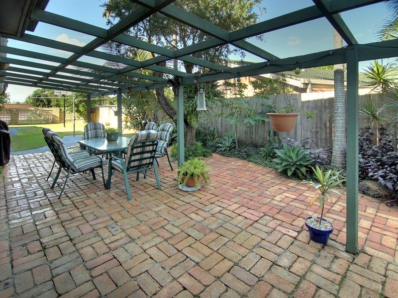 2 Kirstin Street, Eight Mile Plains QLD 4113