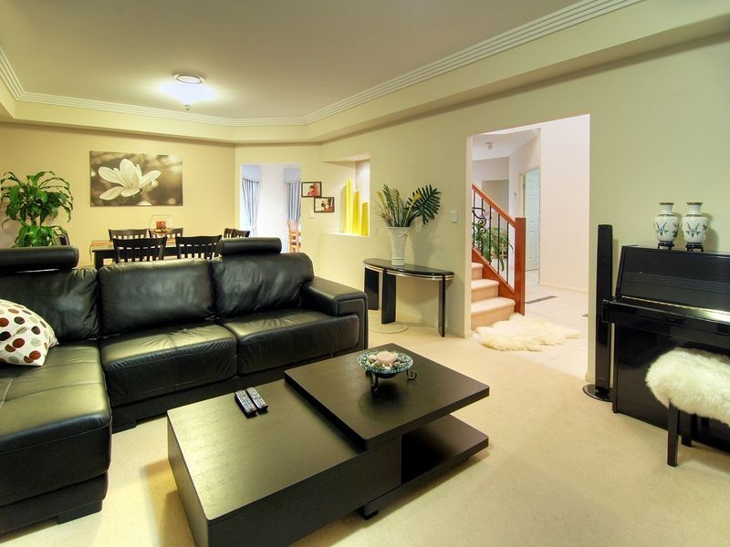 25 Dellforest Drive, Calamvale QLD 4116