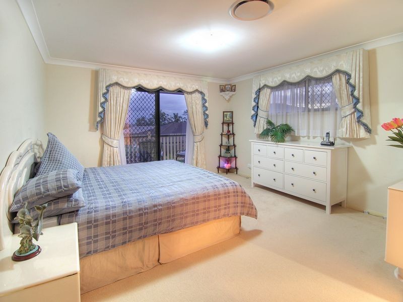 25 Dellforest Drive, Calamvale QLD 4116