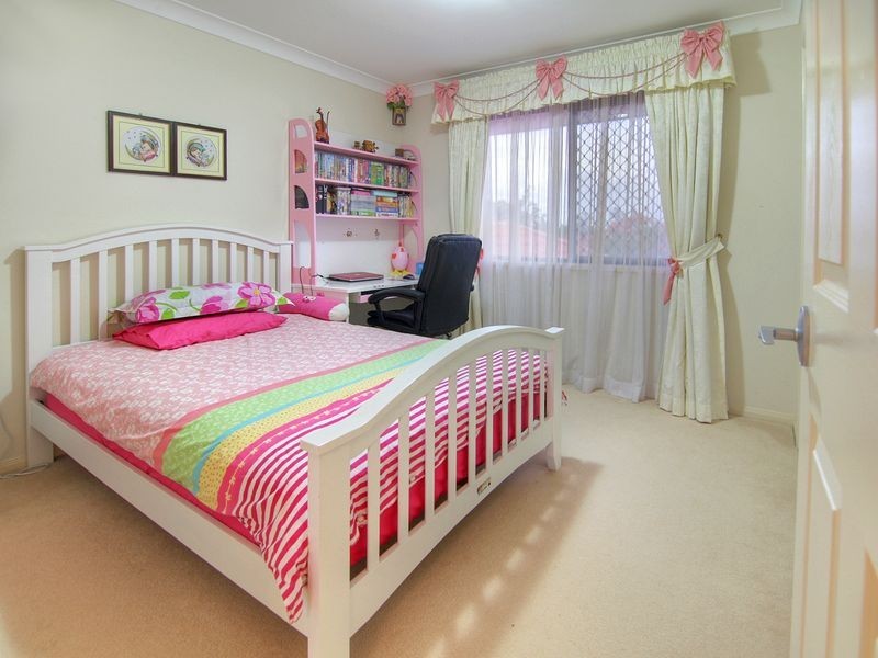 25 Dellforest Drive, Calamvale QLD 4116