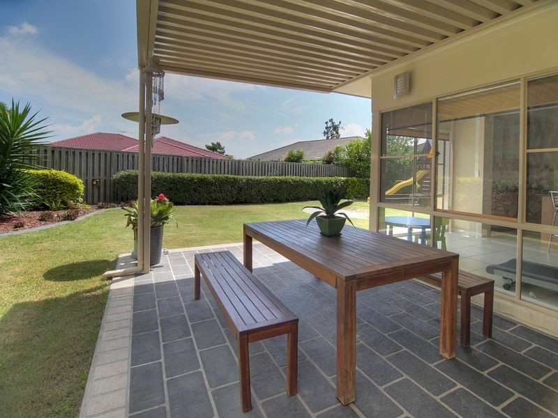 9 Naracoorte Place, Parkinson QLD 4115