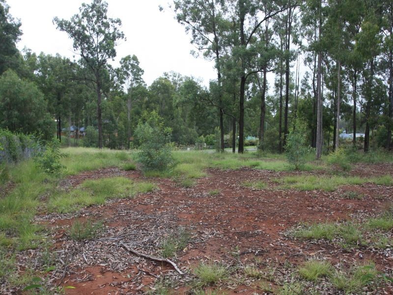 14 Waratah Pl, Cedar Vale QLD 4285
