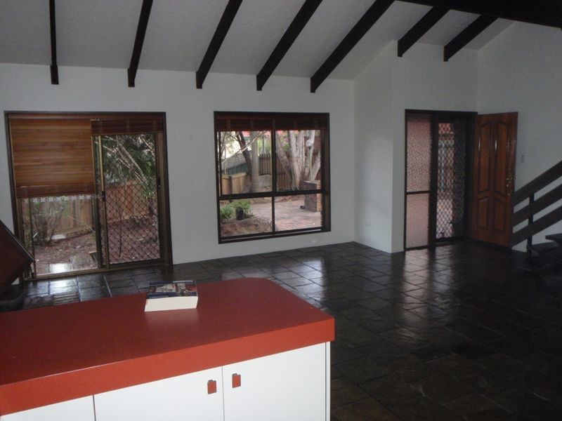 16 Calanda St, Wishart QLD 4122