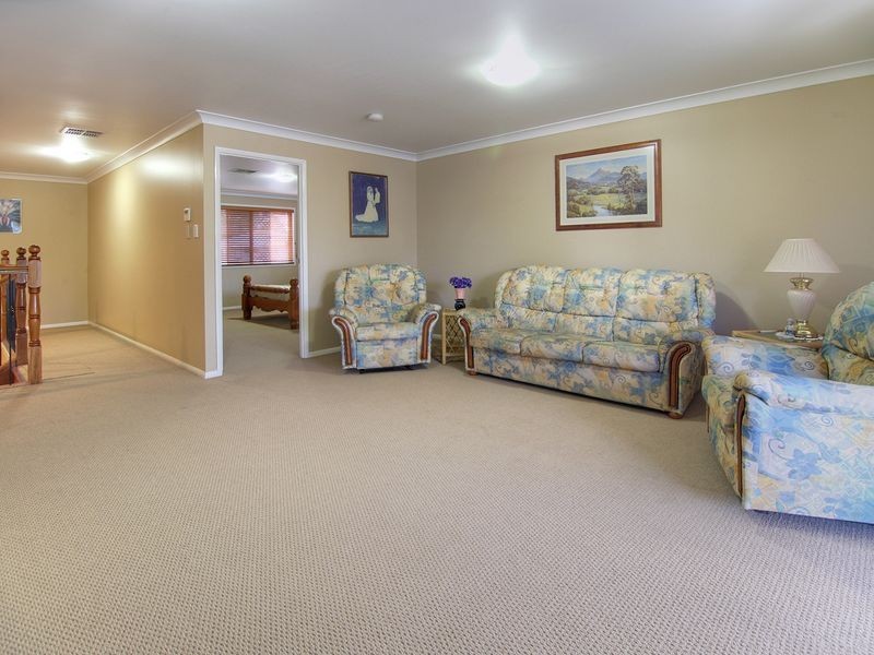 28 Vaucluse Pl, Parkinson QLD 4115