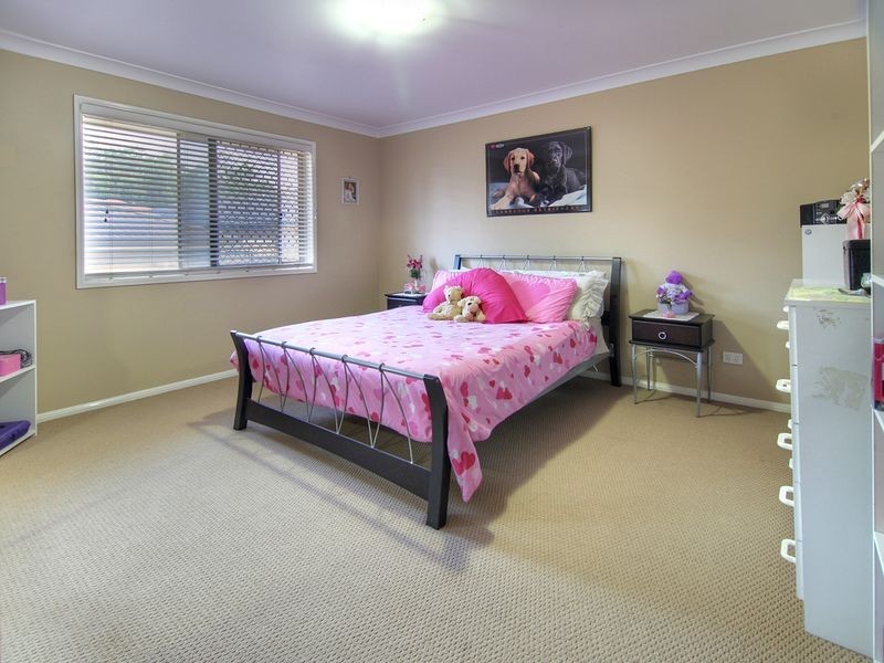 28 Vaucluse Pl, Parkinson QLD 4115