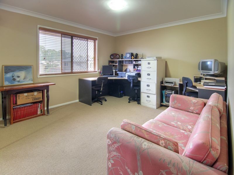 28 Vaucluse Pl, Parkinson QLD 4115