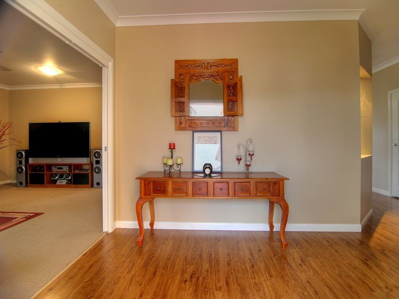 28 Vaucluse Pl, Parkinson QLD 4115