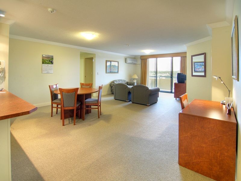 9 Murrajong Rd, Springwood QLD 4127