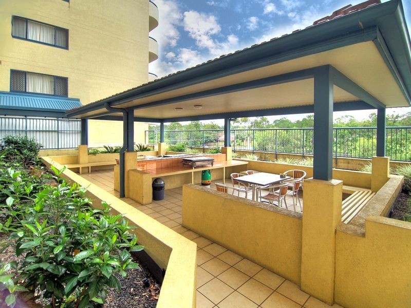9 Murrajong Rd, Springwood QLD 4127