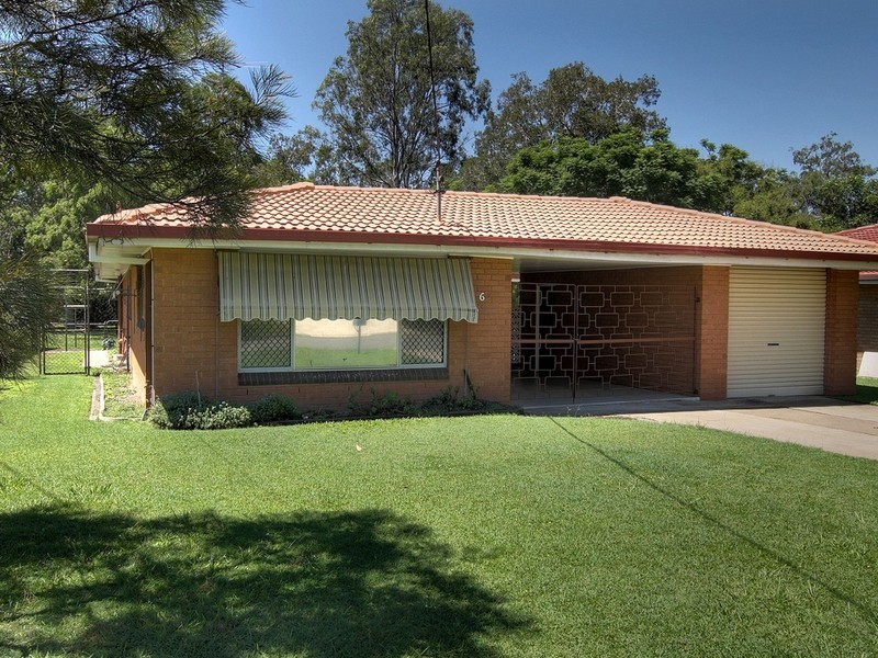 6 Dunstable St, Macgregor QLD 4109
