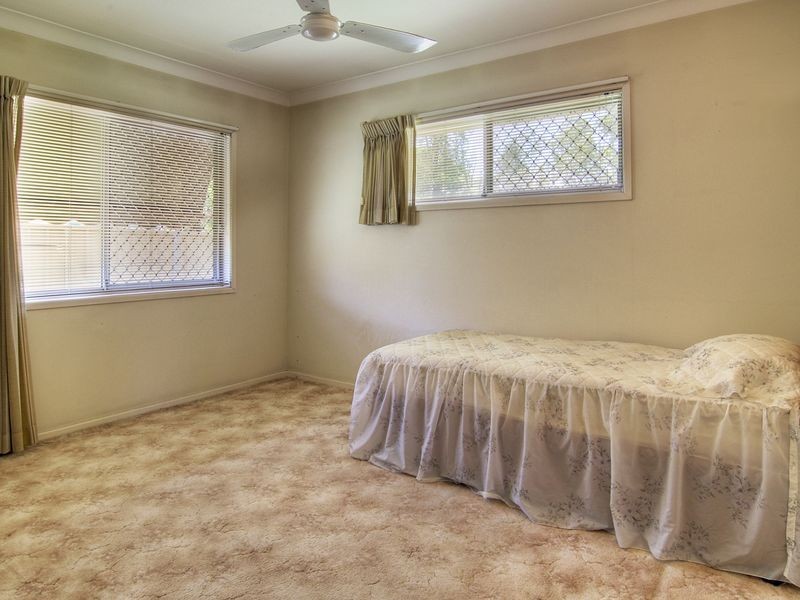 6 Dunstable St, Macgregor QLD 4109