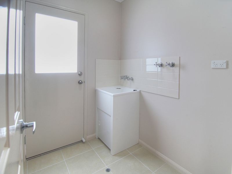 95 Morden Rd, Sunnybank Hills QLD 4109