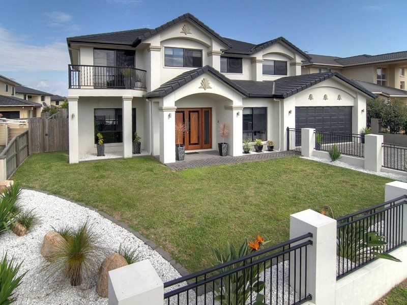 126 The Parkway, Stretton QLD 4116