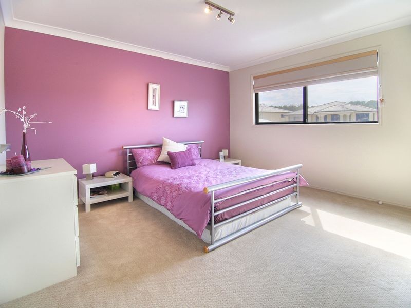 126 The Parkway, Stretton QLD 4116