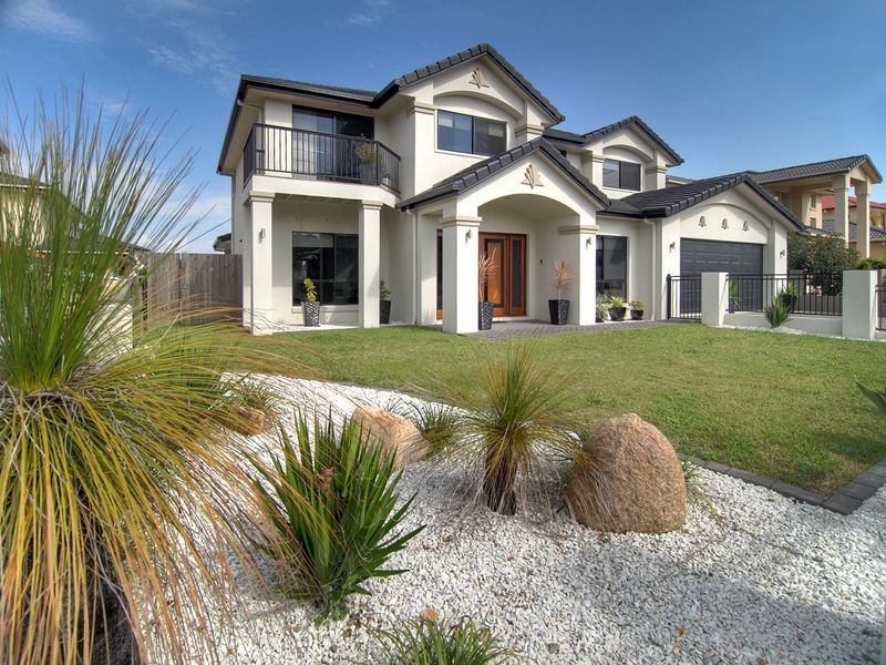 126 The Parkway, Stretton QLD 4116