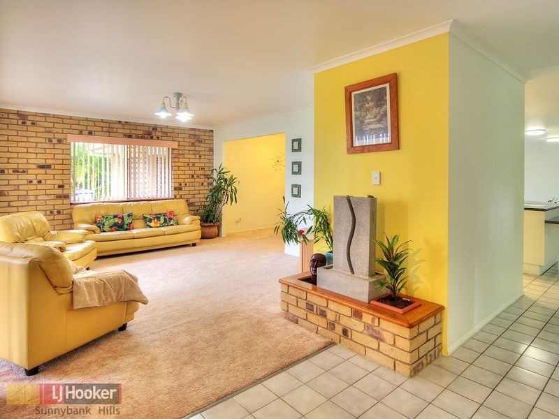 58 Maywood Crescent, Calamvale QLD 4116