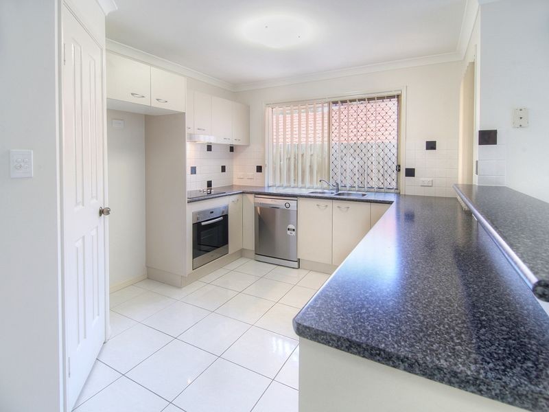 27 Gippsland Place, Calamvale QLD 4116