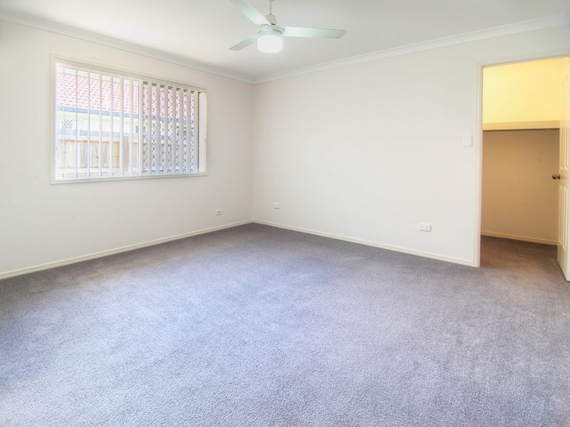 27 Gippsland Place, Calamvale QLD 4116