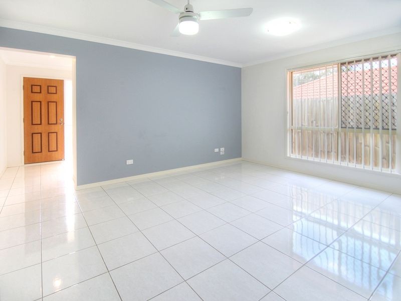 27 Gippsland Place, Calamvale QLD 4116