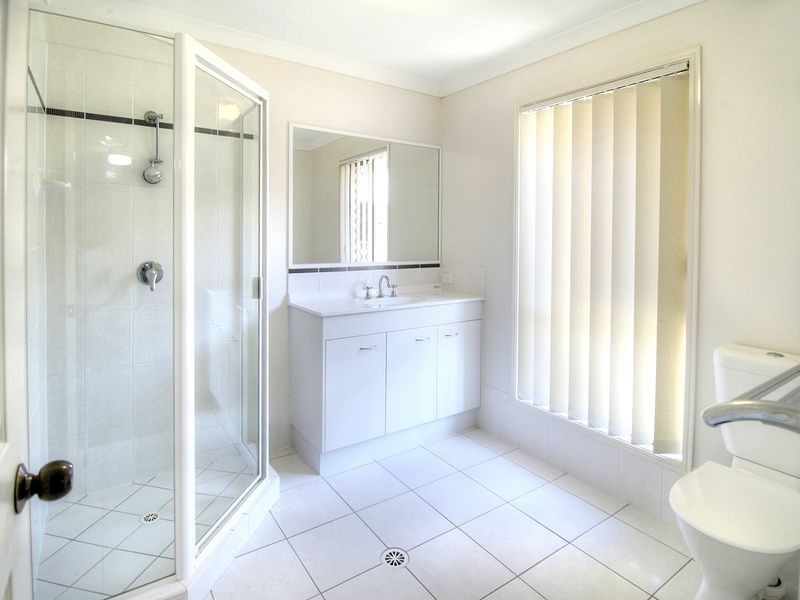 27 Gippsland Place, Calamvale QLD 4116