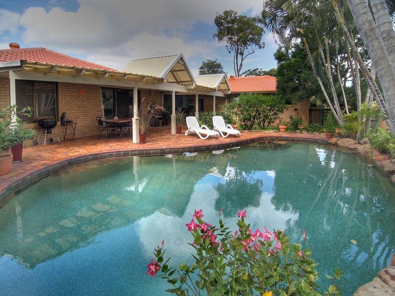 1 Cressbrook St, Eight Mile Plains QLD 4113