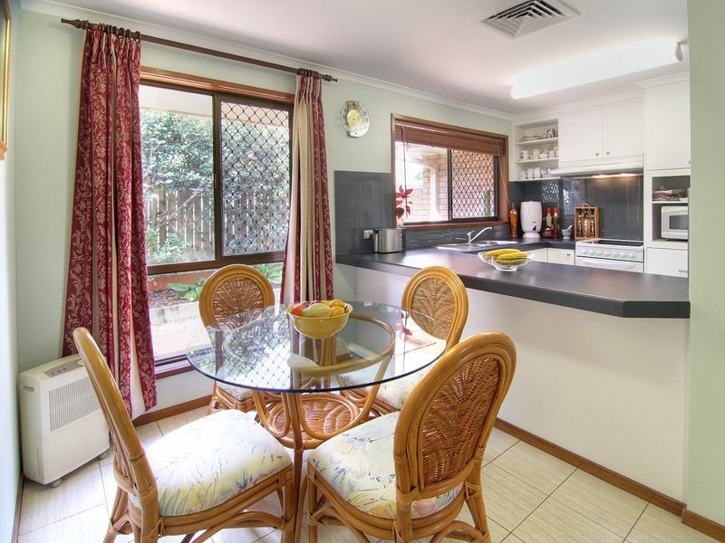 1 Cressbrook St, Eight Mile Plains QLD 4113