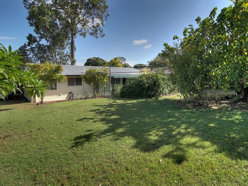 18 Parklands Dr, Boronia Heights QLD 4124
