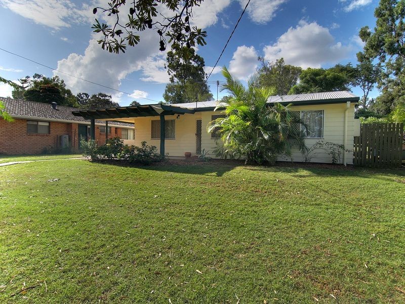 18 Parklands Dr, Boronia Heights QLD 4124