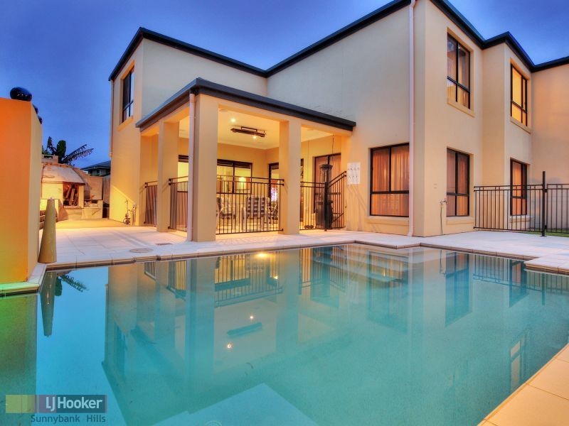 6 White Cedar Circuit, Stretton QLD 4116