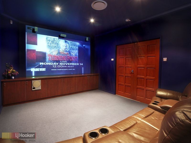 6 White Cedar Circuit, Stretton QLD 4116