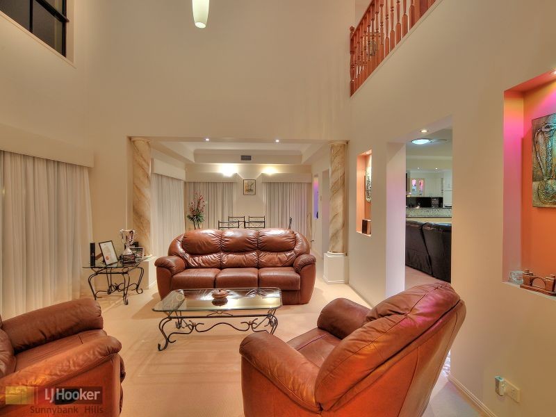 6 White Cedar Circuit, Stretton QLD 4116