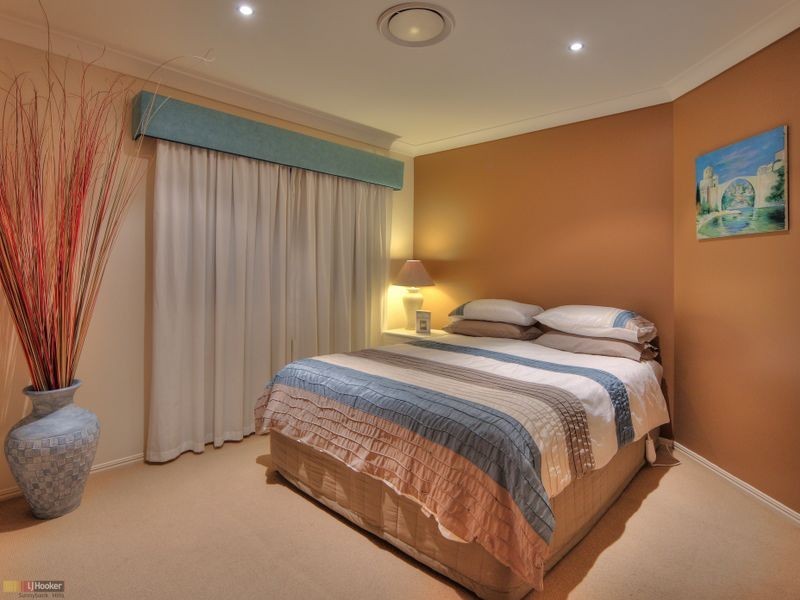 6 White Cedar Circuit, Stretton QLD 4116