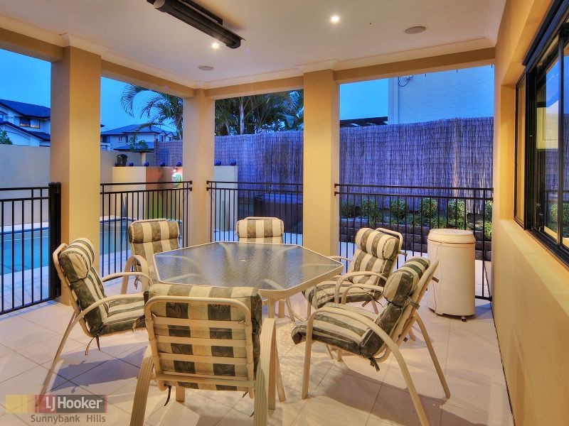 6 White Cedar Circuit, Stretton QLD 4116