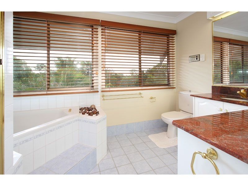 115 Garie St, Wishart QLD 4122