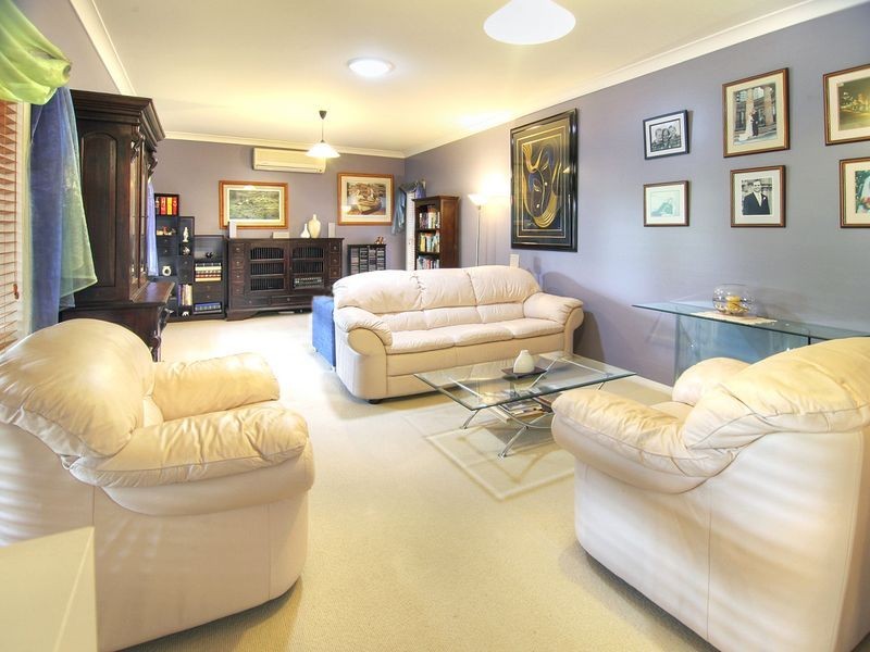 5 Regal Pl, Eight Mile Plains QLD 4113