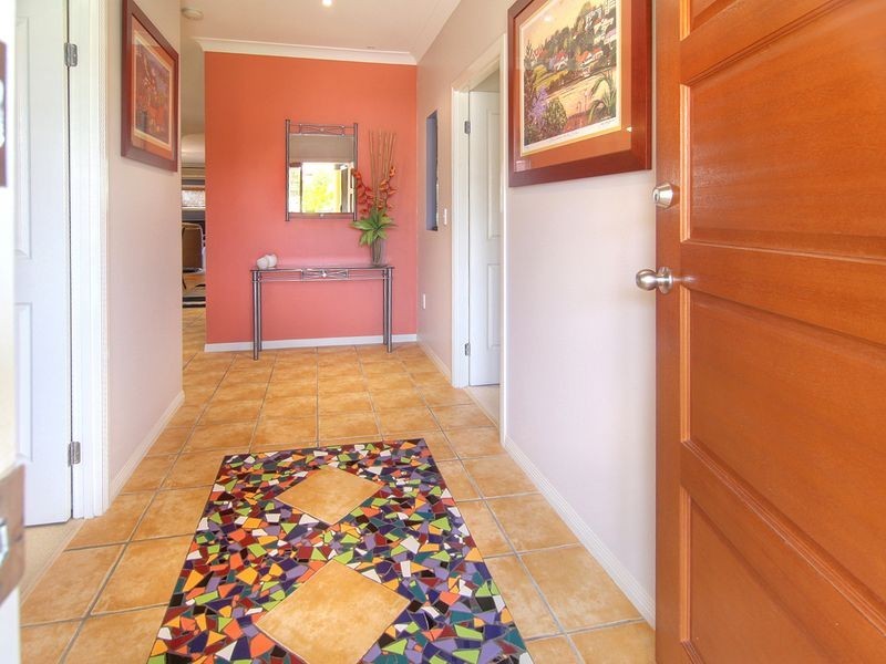 5 Regal Pl, Eight Mile Plains QLD 4113