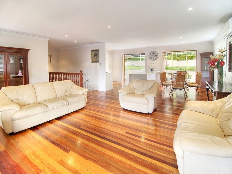 30 Hillock St, Coorparoo QLD 4151