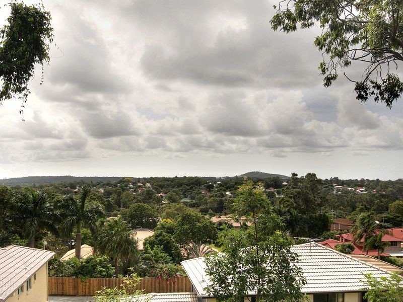 135 Stones Road, Sunnybank Hills QLD 4109