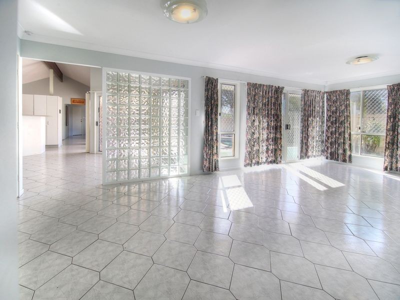 4 Hillburn Street, Runcorn QLD 4113